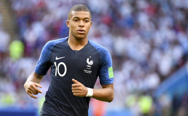 世体：奥尔莫左肩脱臼恢复良好，预计伤缺一个月（世体：奥尔莫左肩脱臼恢复顺利，预计将缺阵约四周）