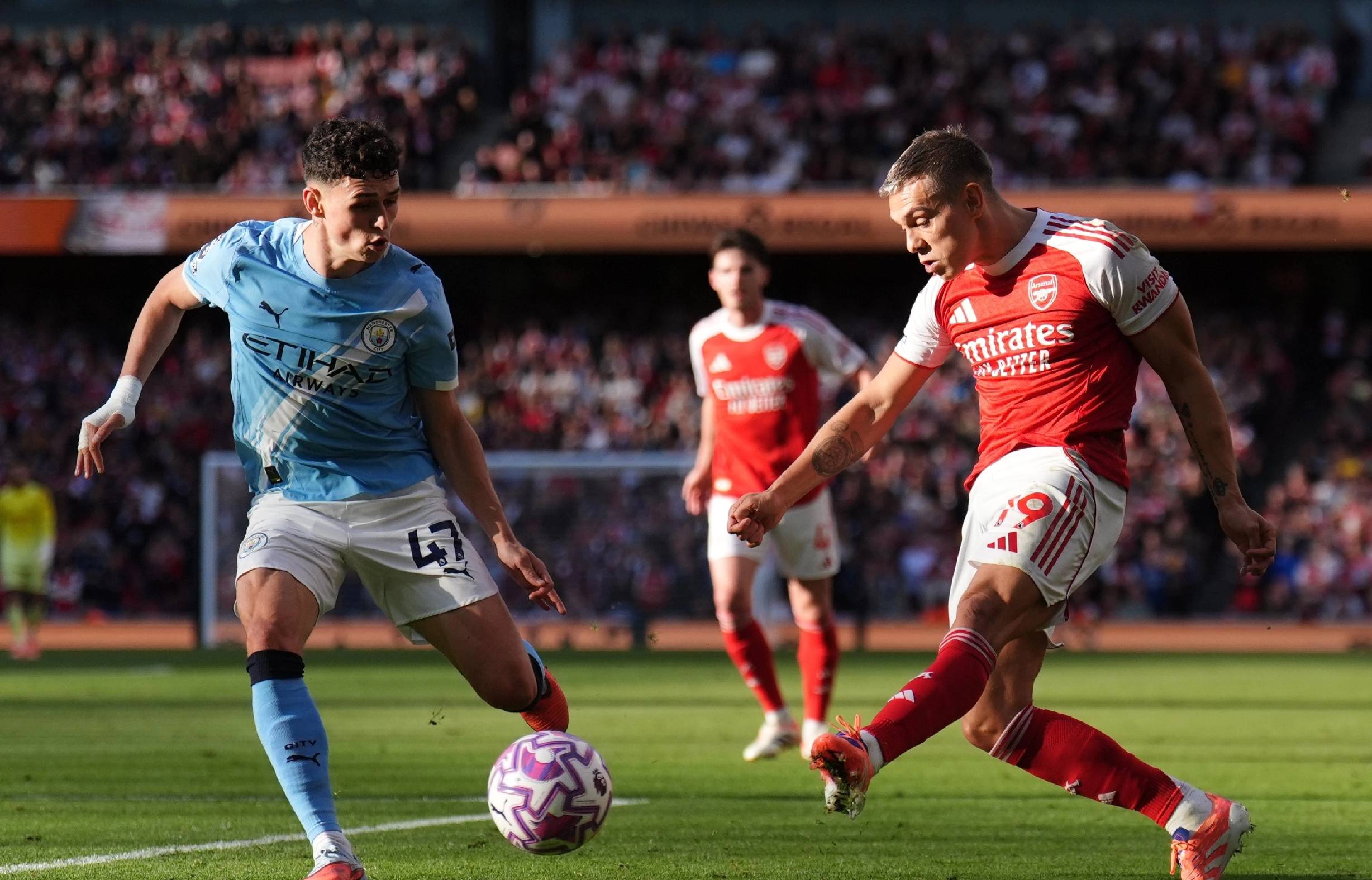 巴萨瞄准德国铁卫！弗里克亲信施洛特贝克或成新援（巴萨锁定德国中卫？弗里克爱将施洛特贝克有望加盟）