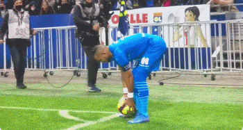 武汉盛帆黄鹤女篮斩获三连胜，队长王佳琦砍下本赛季首个“三双”（武汉盛帆黄鹤女篮豪取三连胜，队长王佳琦收获赛季首个三双）