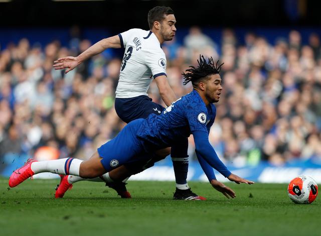 詹姆斯：生涯中所有对我打球方式的批评都很愚蠢，我不会改变（詹姆斯：生涯中针对我打法的批评都是无稽之谈，我不会改变）