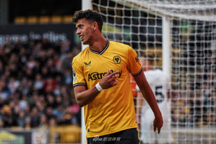 电讯报：图赫尔不会前往安菲尔德观赛，能否征召贝林充满疑问（电讯报：图赫尔将缺席安菲尔德观战，征召贝林成未知数）