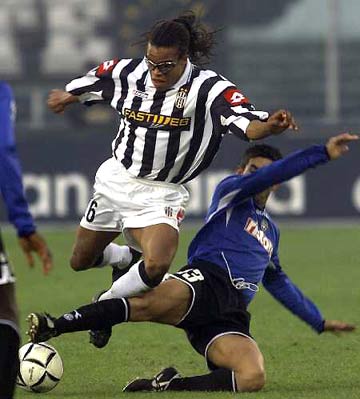 iG官方：Theshy选手将在新赛季暂离赛场（iG官宣：TheShy新赛季暂别赛场）