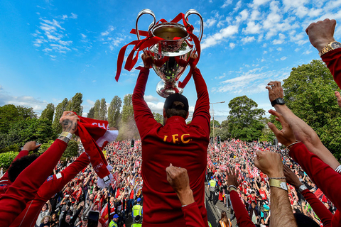 中国裁判马宁执法世界杯，曾判罚C罗梅西（中国裁判马宁将执法世界杯，曾吹罚过C罗与梅西的比赛）