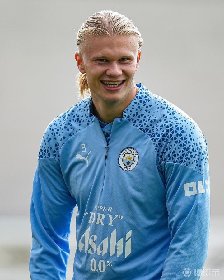 特别的缘分！瓦科与法比奥同年同月同日生，将争夺中超金靴（同日生的对手！瓦科与法比奥将上演中超金靴之争）