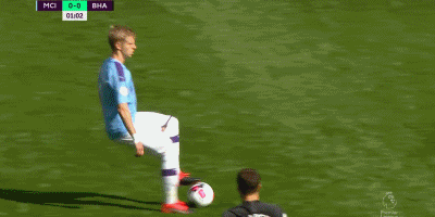 朗斯力压大巴黎，持续领跑法甲积分榜，萨热打造铁血球队