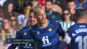 雷霆＆勇士合计狂轰33记三分，三分命中率均超4成（勇士与雷霆合飙33记三分，外线命中率双双破四成）