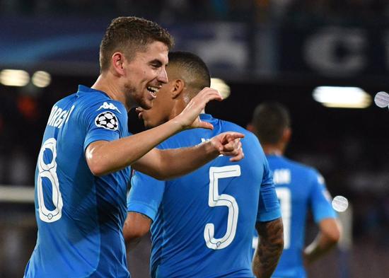 兰杜奇：上半场我们没拉开阵型宽度，踢得有点像一群小鸡（兰杜奇：上半场缺少阵型宽度，我们踢得像小鸡乱窜）