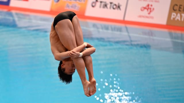 奥纳纳想回曼联遭拒绝，明夏或2000万转会沙特！要求加薪原因曝光（奥纳纳回归曼联无望：明夏或2000万转投沙特，加薪诉求缘由曝光）