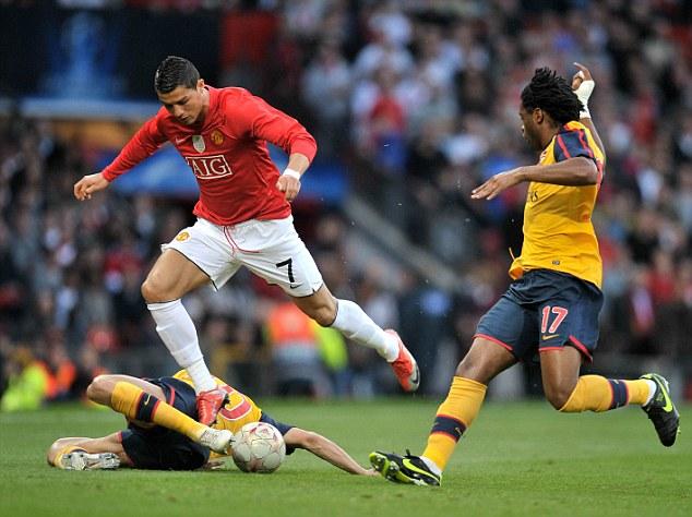 26个代言！孙颖莎再添新商务，人气成就双高，国乒招牌巨星（26项代言在手！孙颖莎再签新合作，战绩与人气齐攀高峰，国乒门面巨星）