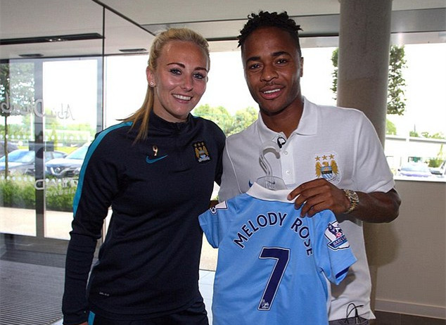 英超-水晶宫1-2曼联：你不看好他时，他雄起｜前瞻（英超前瞻：水晶宫1-2曼联，越不被看好越能爆发）