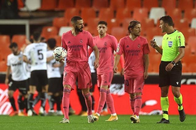 罗马诺：曼城计划让罗德里成为队内第二高薪，以防皇马挖角（罗马诺：为防皇马挖角，曼城拟将罗德里升至队内第二高薪）