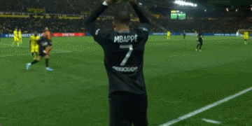 记者：阿莫林组建新的领导小组，包括B费、马奎尔、利马等人